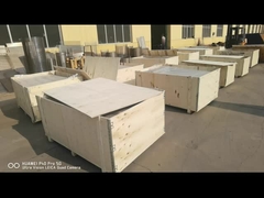 SS zwängen Drahtschirm